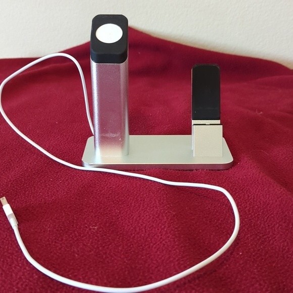 IPhone Charger - Picture 1 of 3